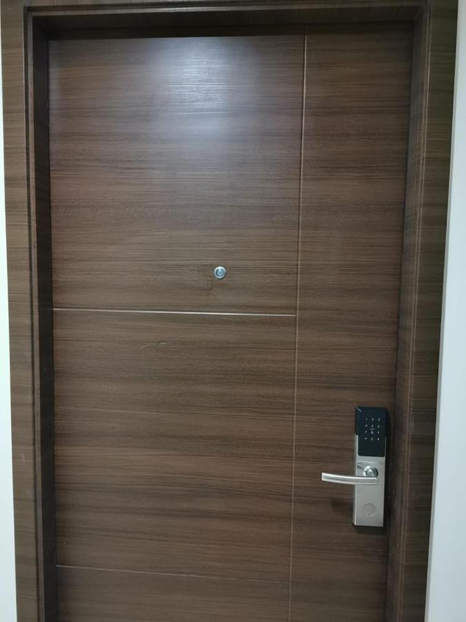 Deluxe Cozy & Homy In Makati Netflix *