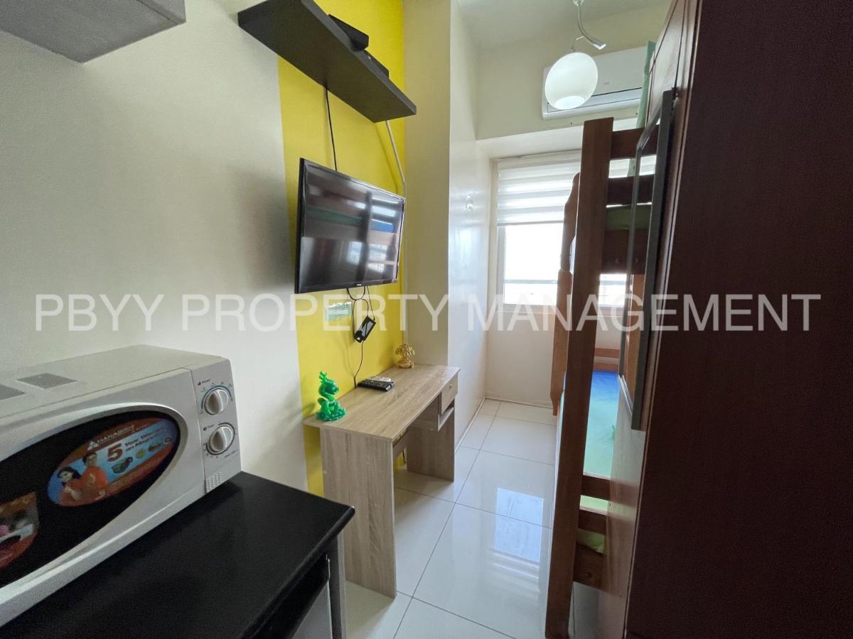 Apartment At Green Residences Studio *