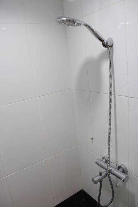 Apartment A2j Bgc Luxury 1br Near Burgos Circle & Mall Manila