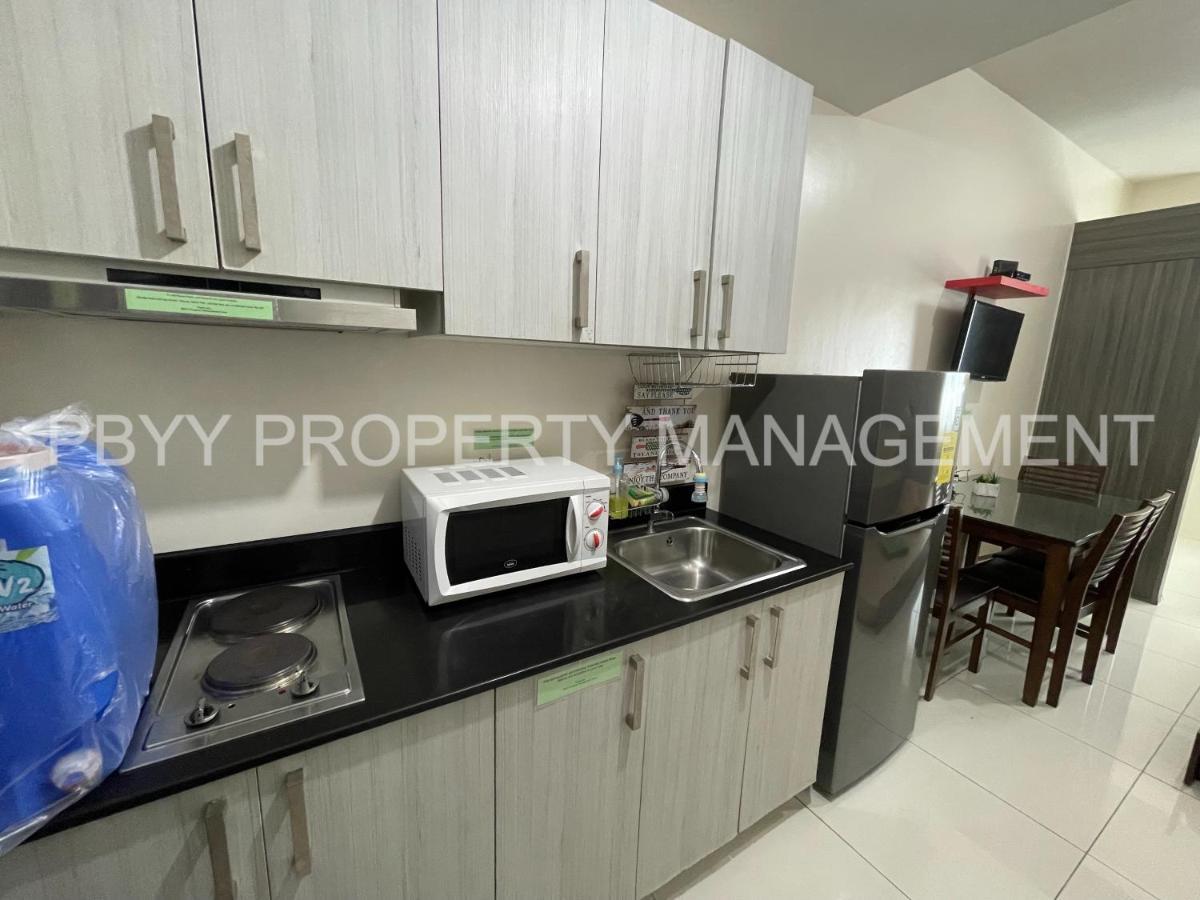 Green Residences 1bedroom Condotel In Metro Free Breakfast For 2 Apartment