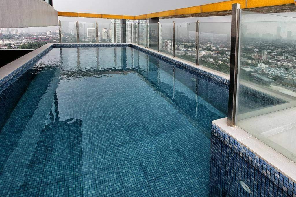 Centro Tower N Domingo Upper Story Cubao Apartment Manila