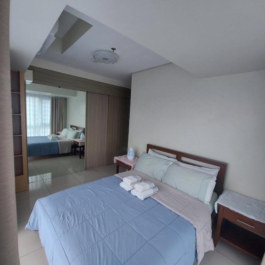 De Luxe, Standard And -the Breeze Residences-close To Airport,mall Of Asia, Us Embassy *