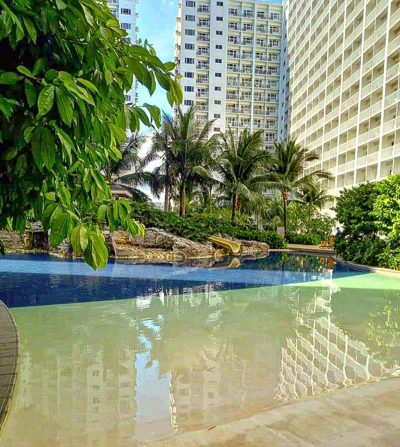 Sabina's One Bedroom At Shore Tower C Apartment *