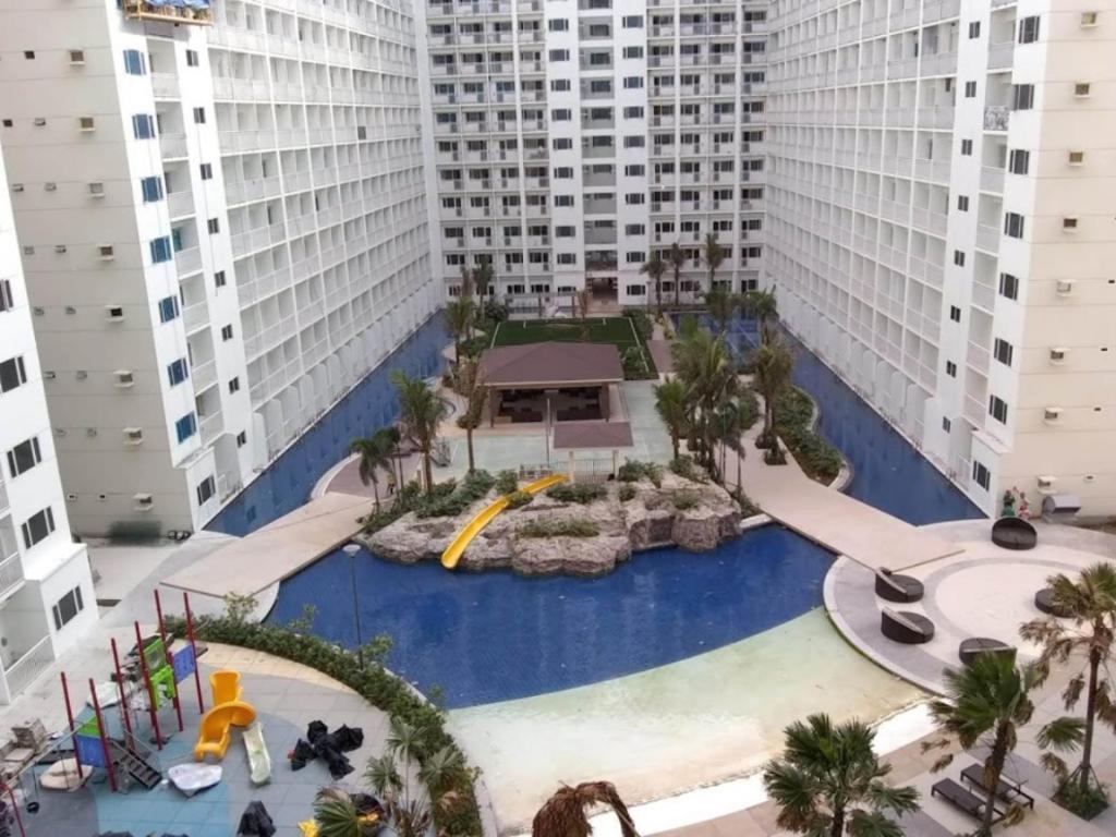 Sabina's One Bedroom At Shore Tower C Apartment