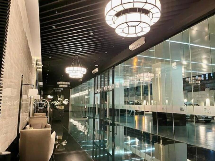 Luxurious Condotel At The Heart Of Makati Apartment