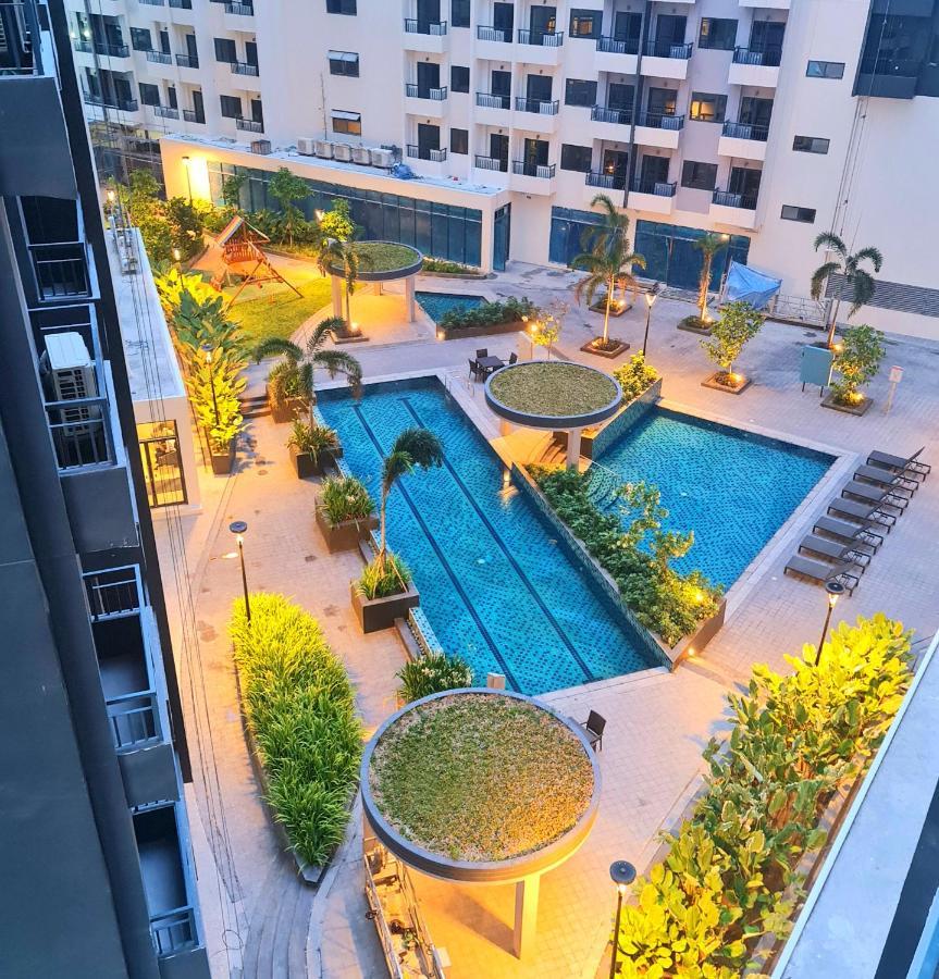 Spring Residences 1 Bedroom Deluxe Near Airport *