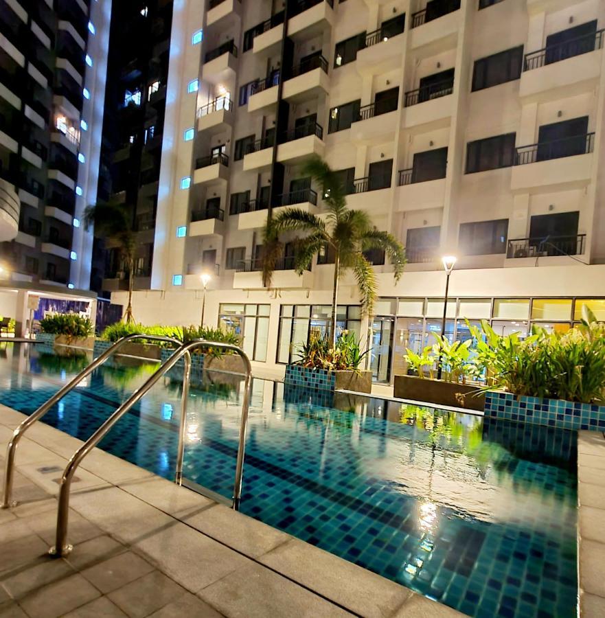 Spring Residences 1 Bedroom Deluxe Near Airport