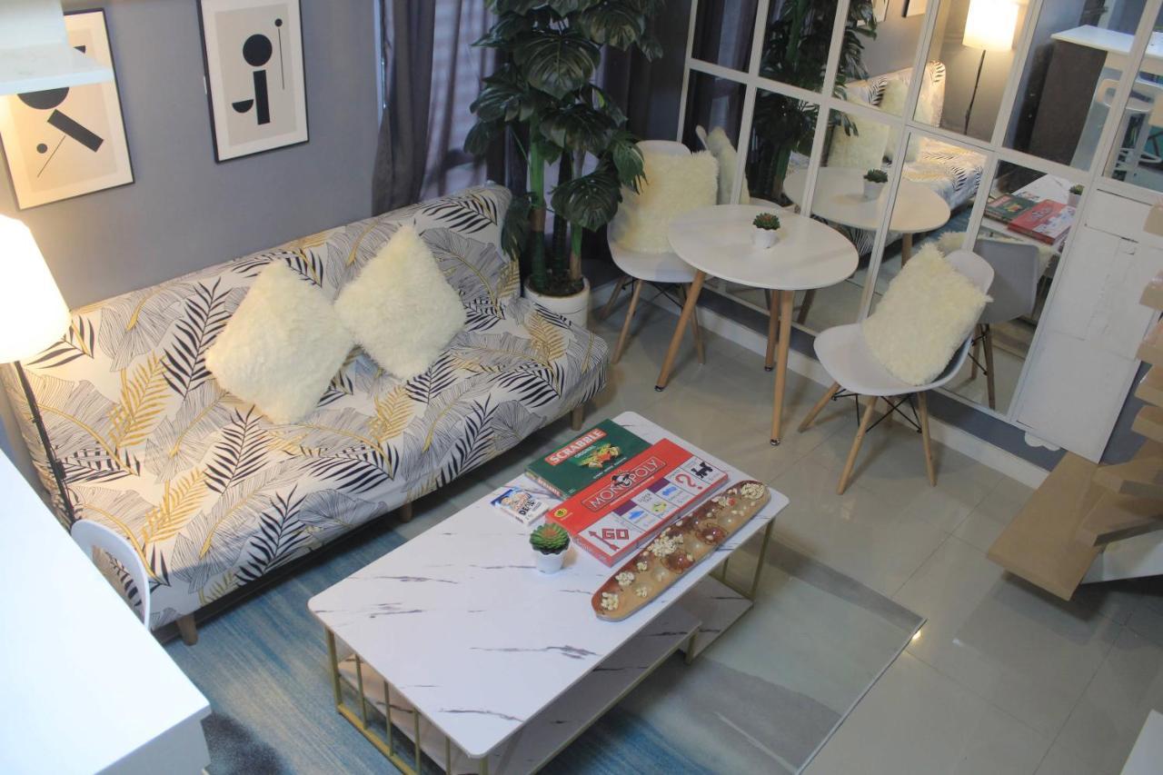 A2j Bgc Luxury 2br Loft Near Burgos Circle, Malls Apartment