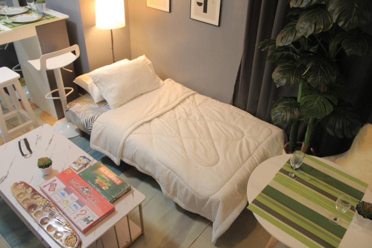A2j Bgc Luxury 2br Loft Near Burgos Circle, Malls Apartment Manila
