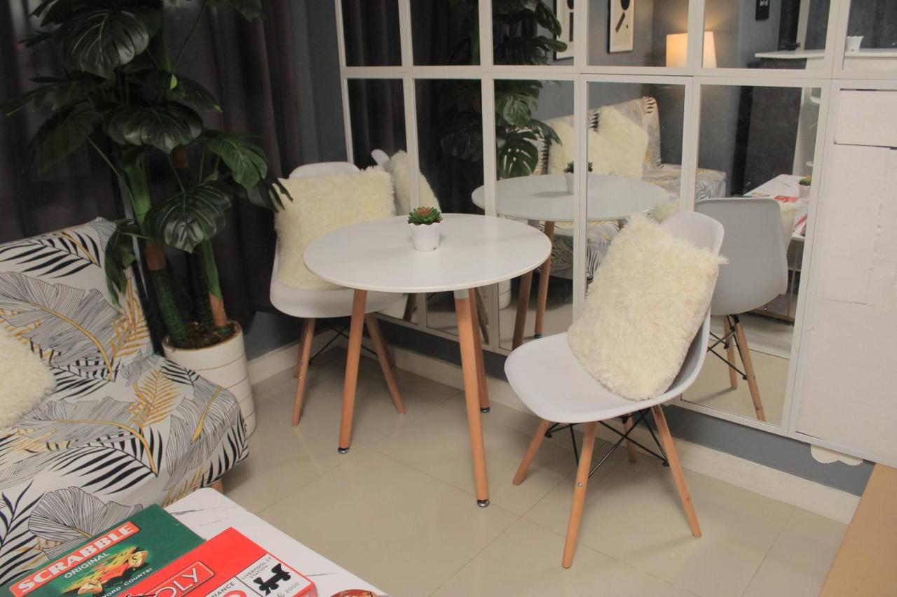 Apartment A2j Bgc Luxury 2br Loft Near Burgos Circle, Malls Manila