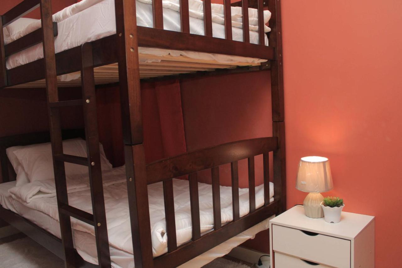 Apartment A2j Bgc Luxury 2br Loft Near Burgos Circle, Malls Manila