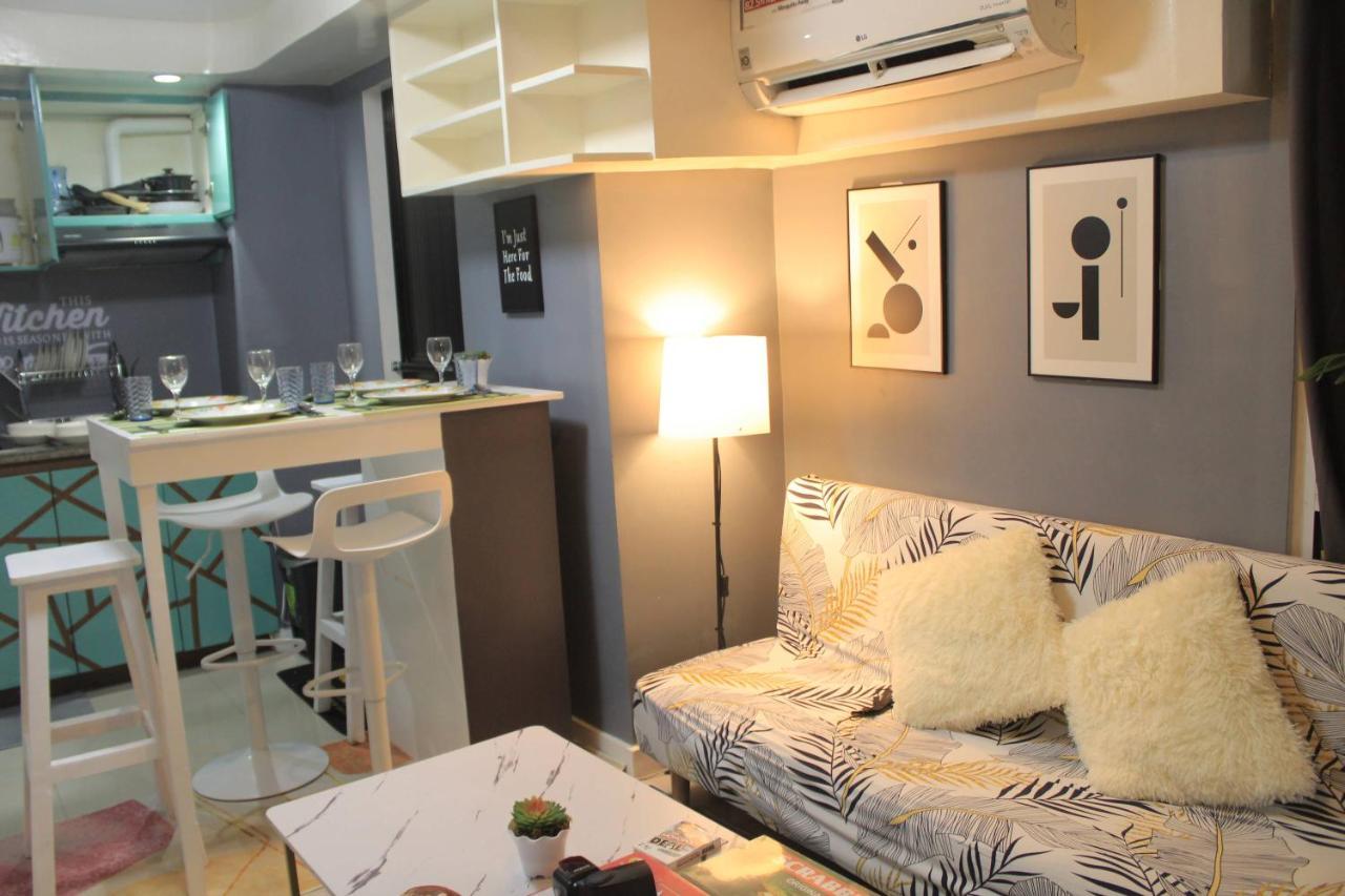 Apartment A2j Bgc Luxury 2br Loft Near Burgos Circle, Malls *