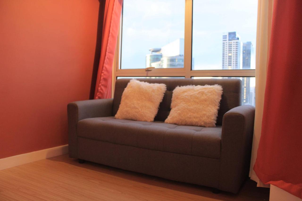 A2j Bgc Luxury 2br Loft Near Burgos Circle, Malls Apartment Manila