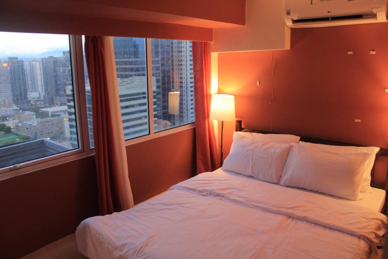 A2j Bgc Luxury 2br Loft Near Burgos Circle, Malls Manila