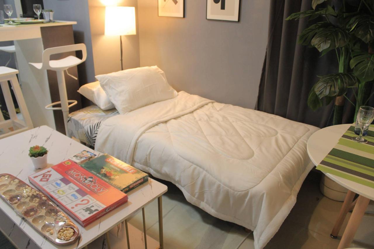 A2j Bgc Luxury 2br Loft Near Burgos Circle, Malls Apartment Manila