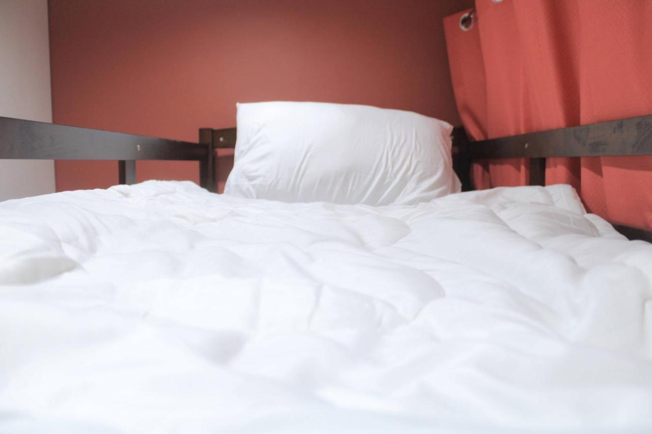 Apartment A2j Bgc Luxury 2br Loft Near Burgos Circle, Malls Manila