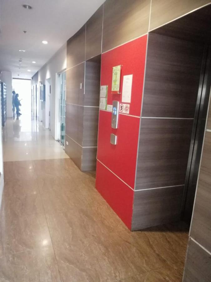 Urban Deca Tower Eimys Place 3 *