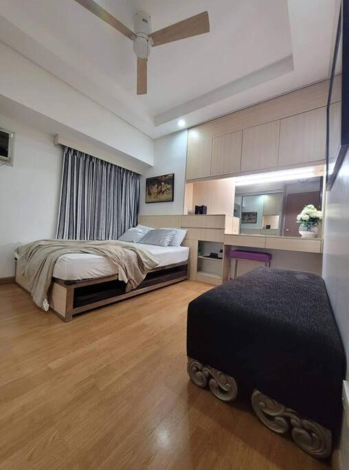 Aspire Tower At Nuvo City With Free 1 Parking Slot Apartment Manila