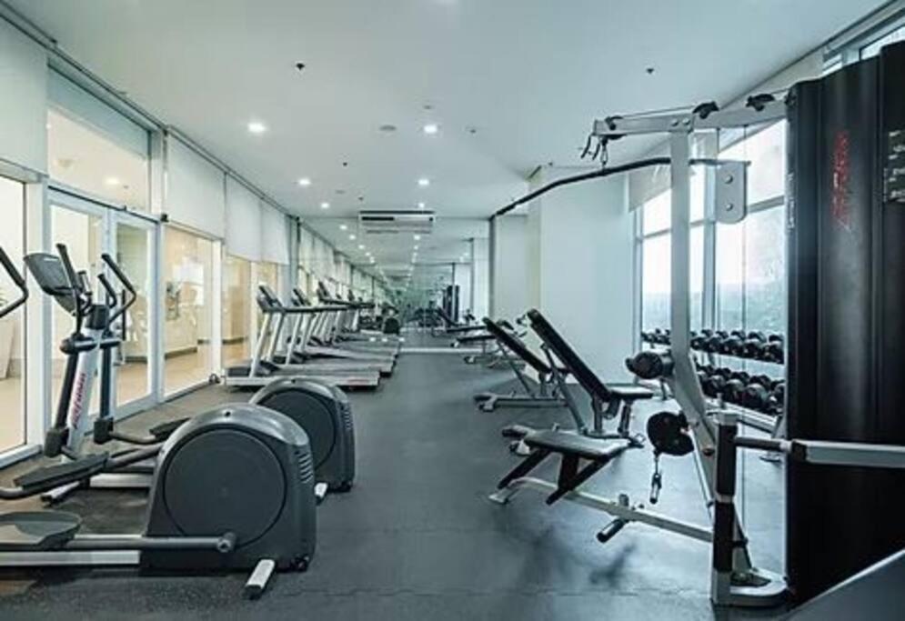 Apartment Aspire Tower At Nuvo City With Free 1 Parking Slot Manila