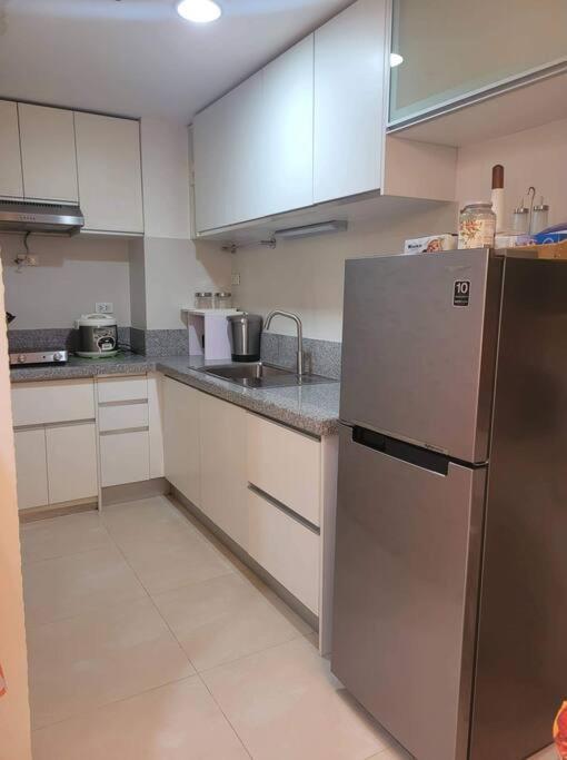 Aspire Tower At Nuvo City With Free 1 Parking Slot Manila