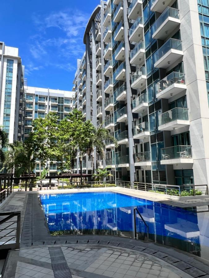 At Newport World Airport Area Prime Location * Manila
