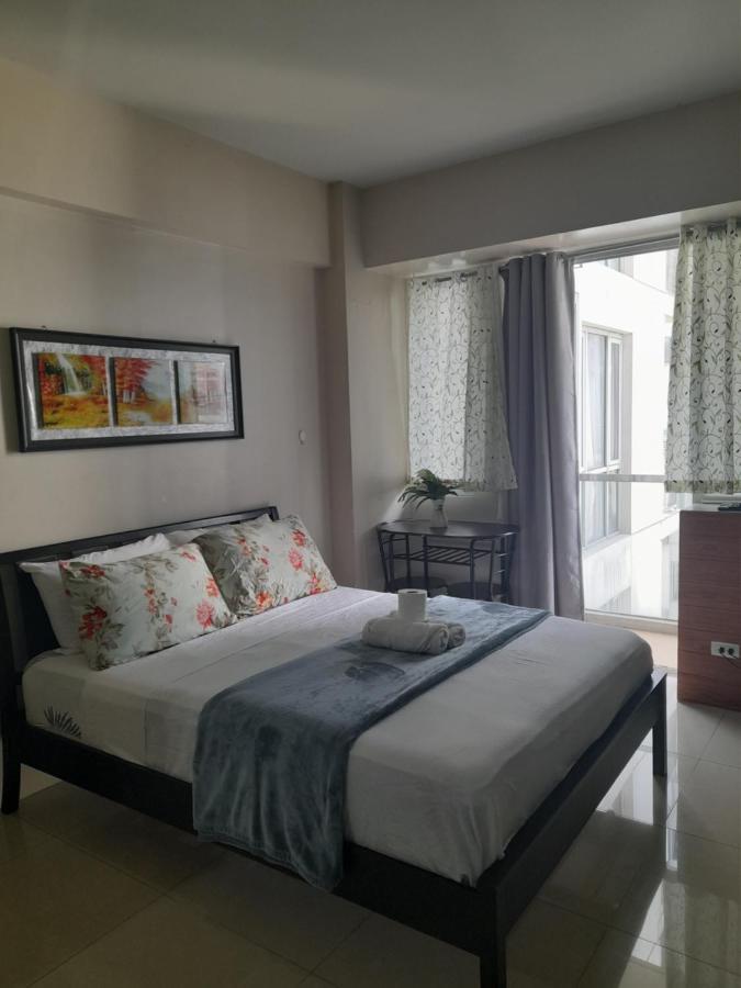 One Palm Tree Villas-kenzie Place Terminal 3 Airport Apartment Manila