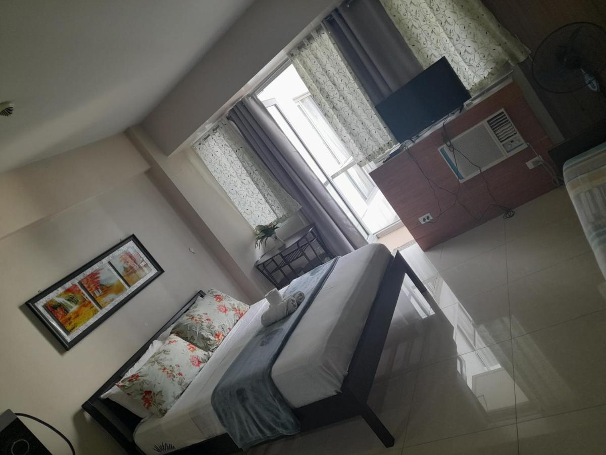 One Palm Tree Villas-kenzie Place Terminal 3 Airport Apartment Manila