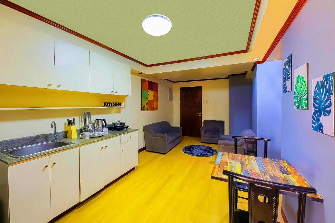 Hotel Oyo 794 Regatta Residences Manila