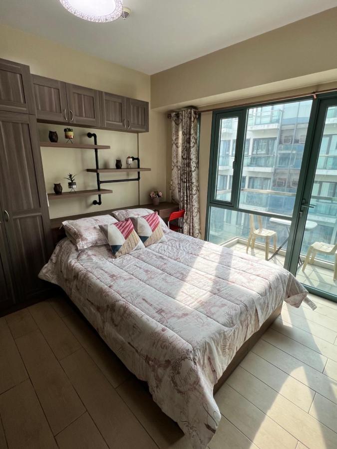 At Newport World Airport Area Prime Location Apartment Manila