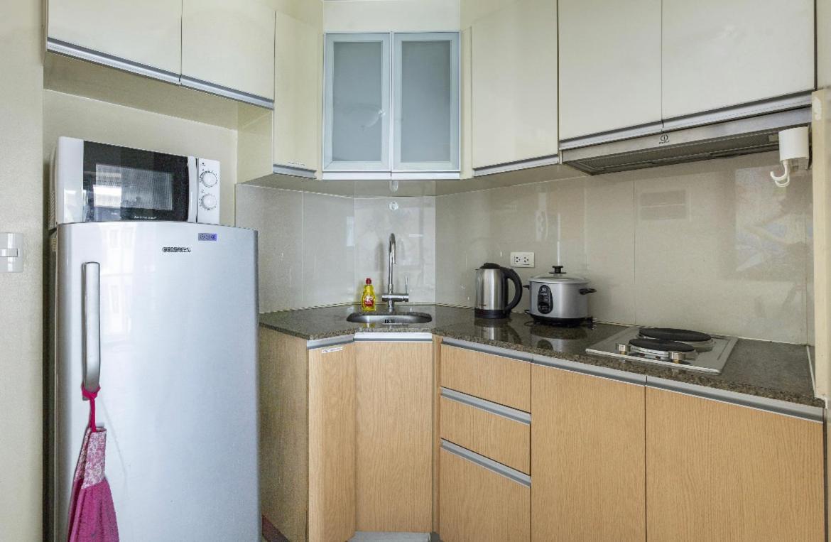 Apartment At Newport World Airport Area Prime Location Manila