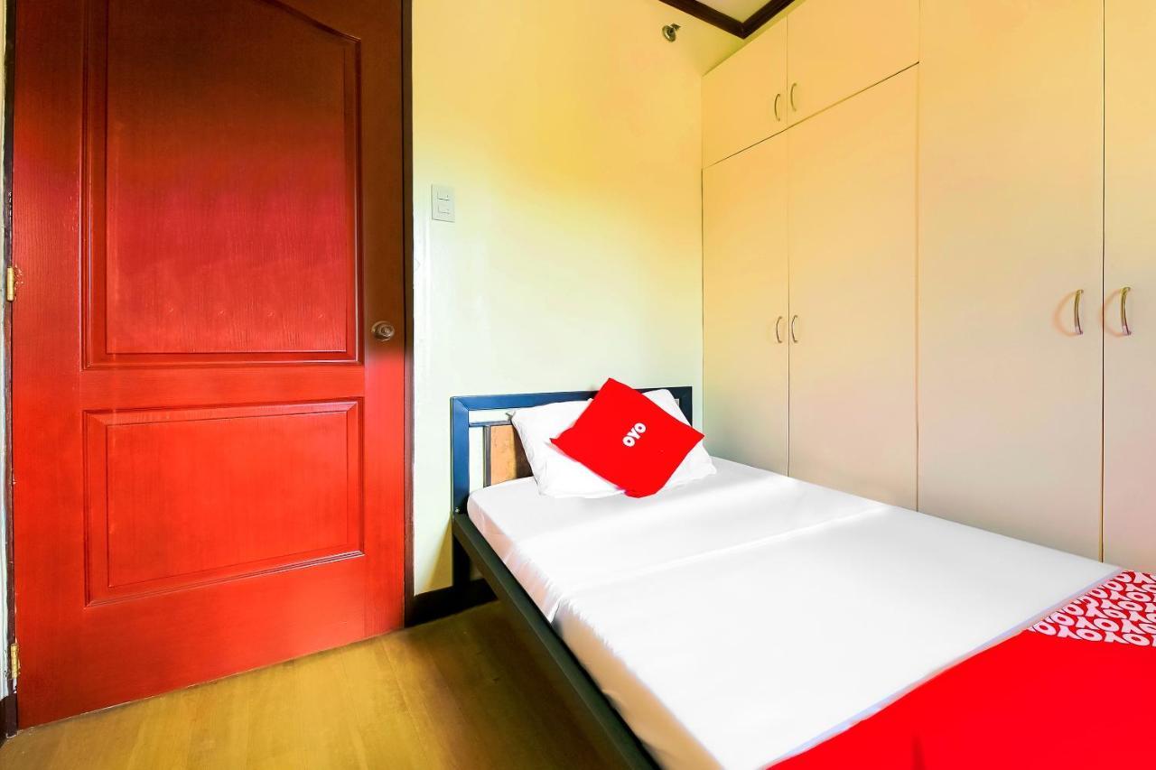 Oyo 794 Regatta Residences 3* Manila