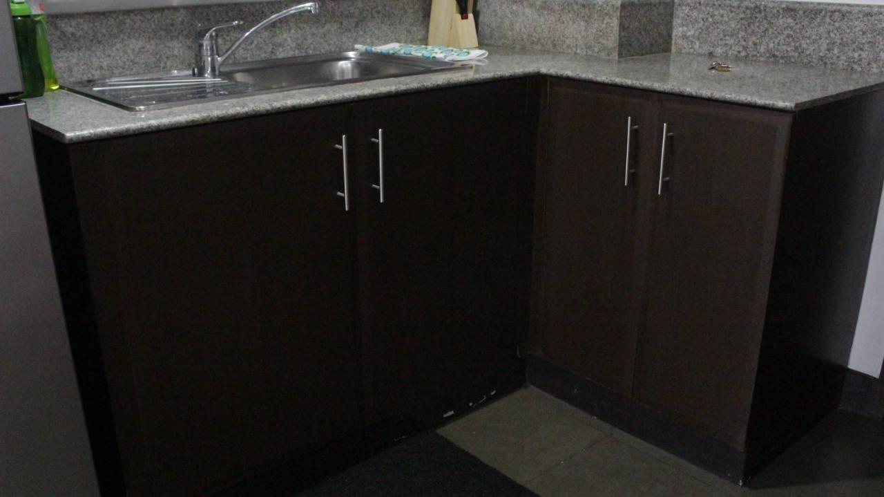 Apartment A2j Executive Studio Near Ali Mall, Sm Cubao Manila