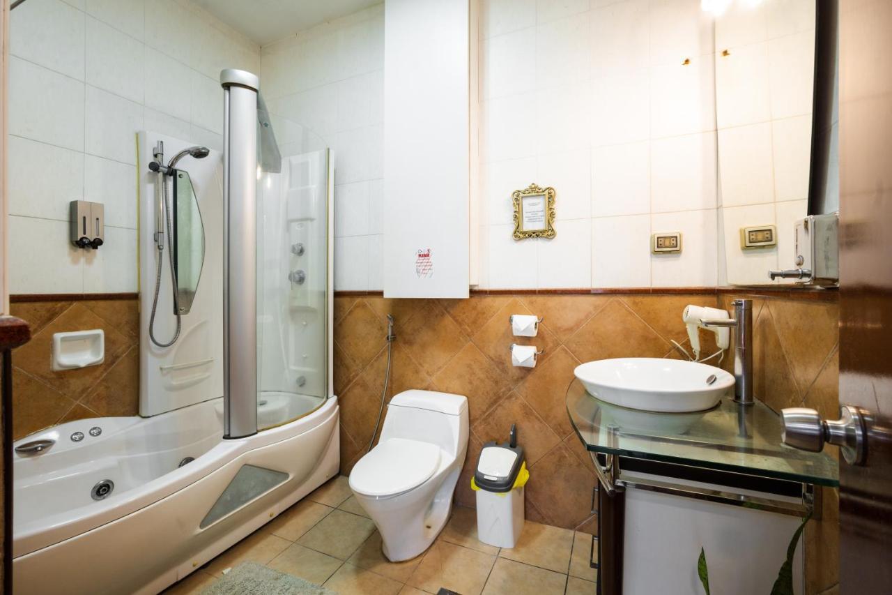 Casa Heradurra Uno/dos Holiday home Manila