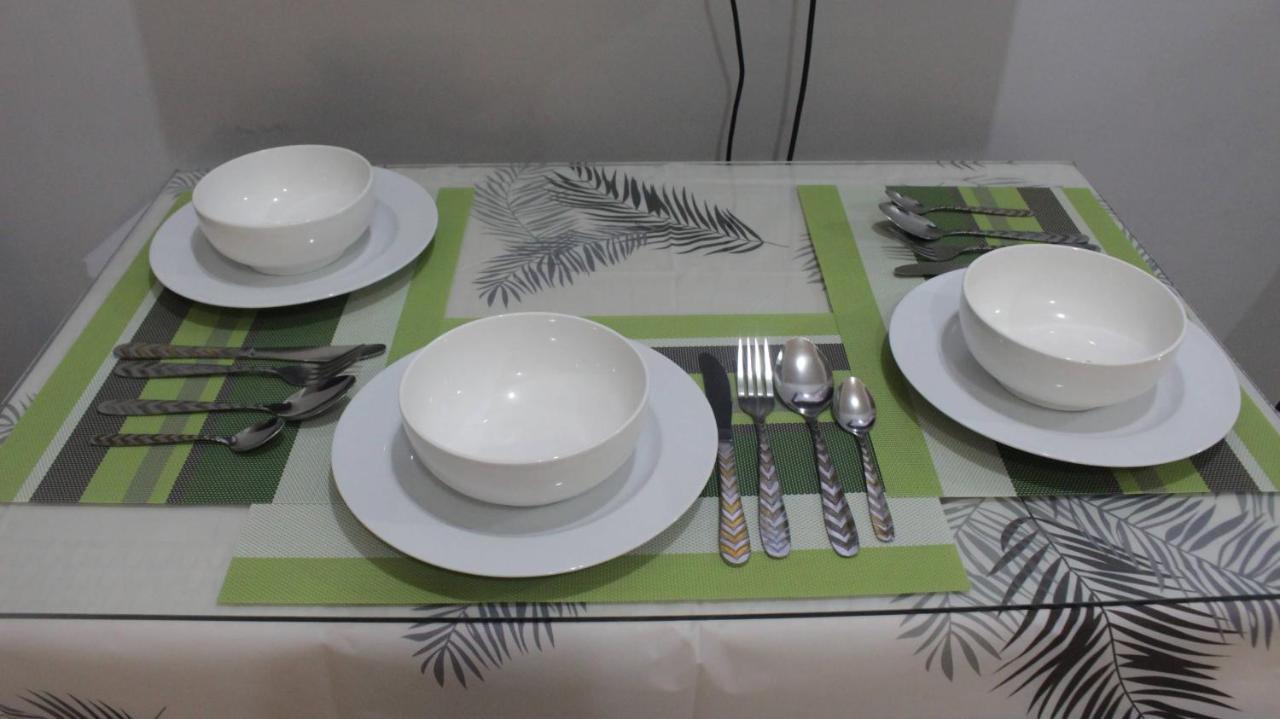 A2j Executive Studio Near Ali Mall, Sm Cubao Apartment *