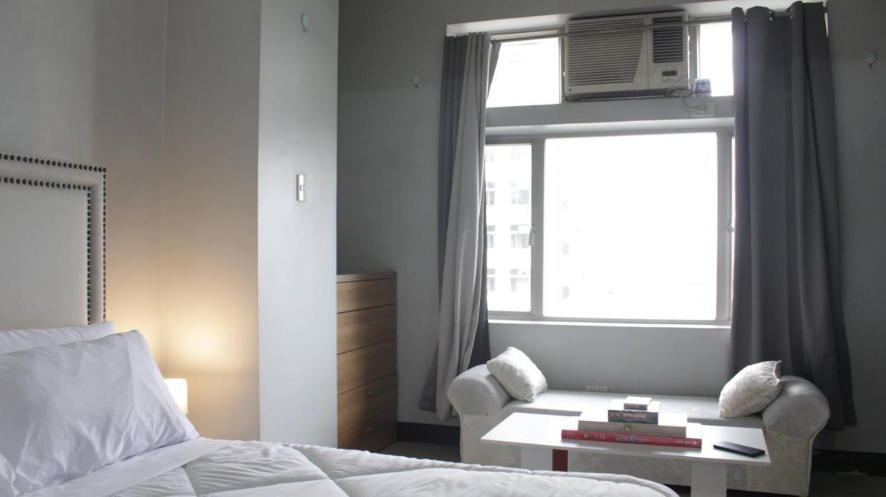 A2j Executive Studio Near Ali Mall, Sm Cubao Apartment Manila