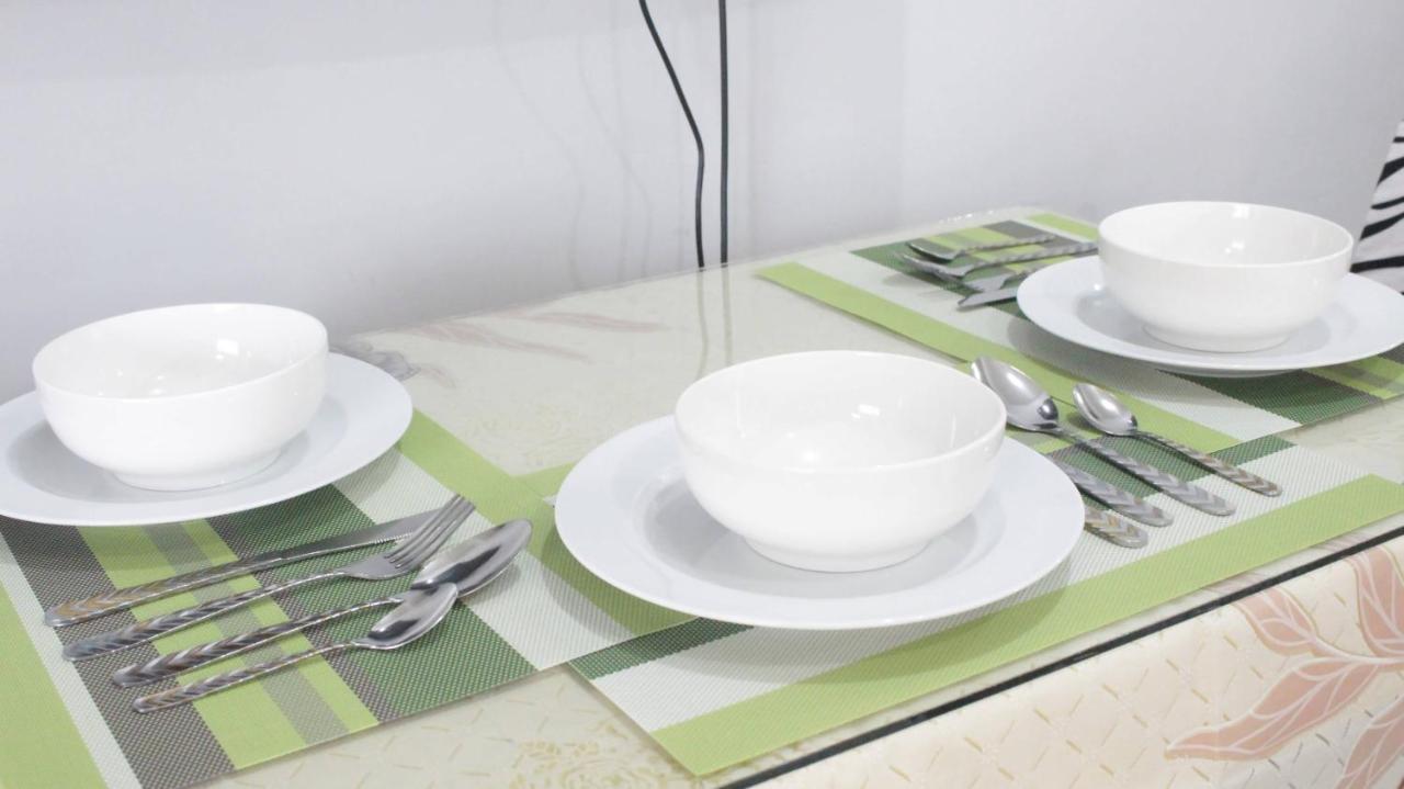 A2j Executive Studio Near Ali Mall, Sm Cubao Apartment