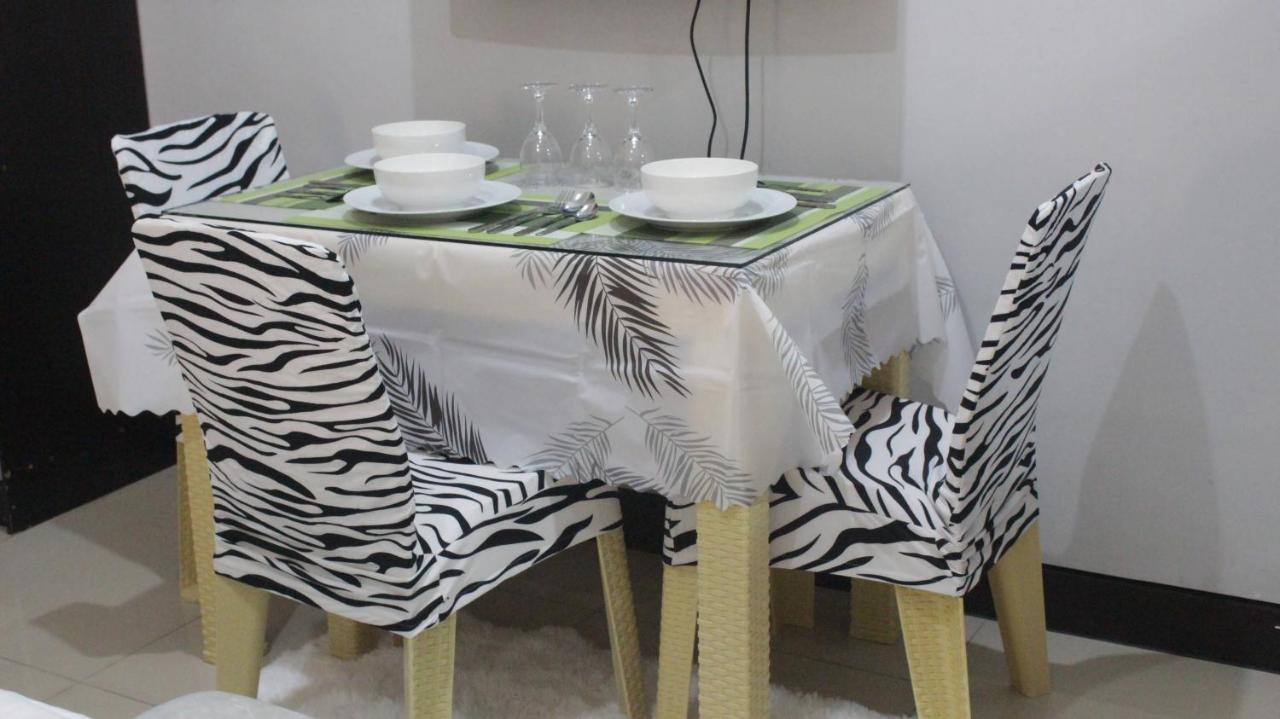 A2j Executive Studio Near Ali Mall, Sm Cubao Apartment Manila