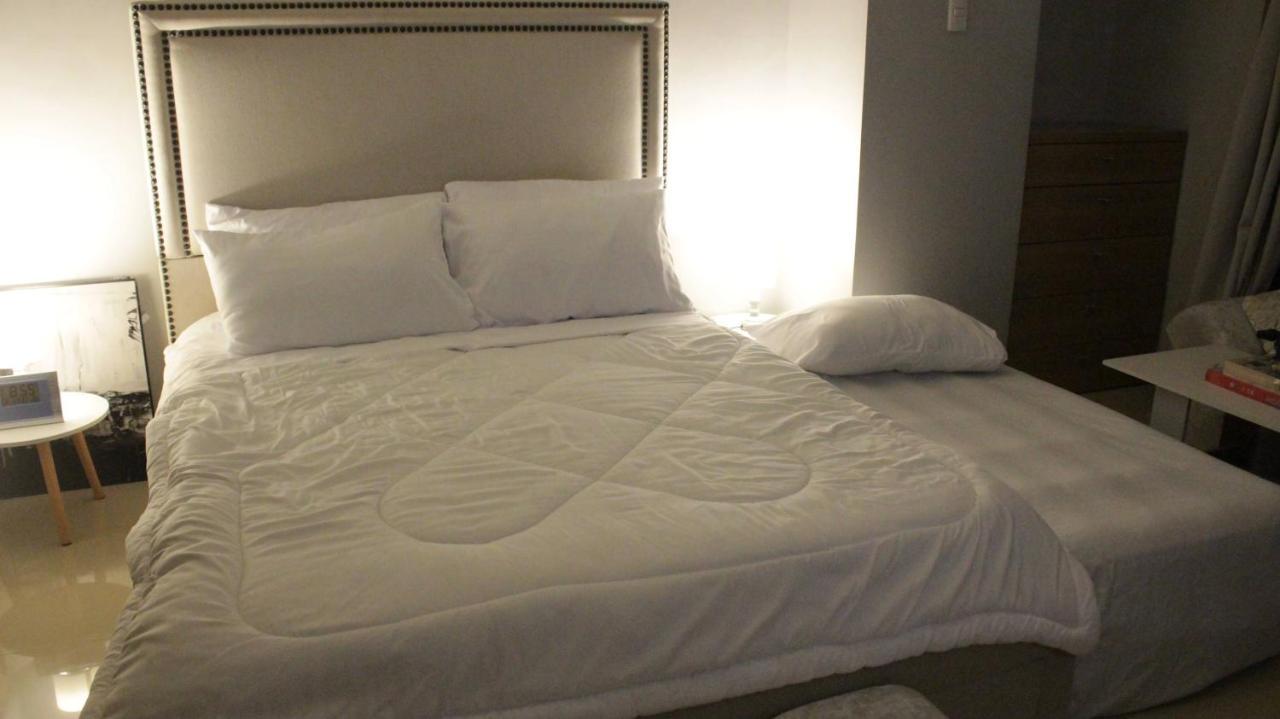 A2j Executive Studio Near Ali Mall, Sm Cubao Manila