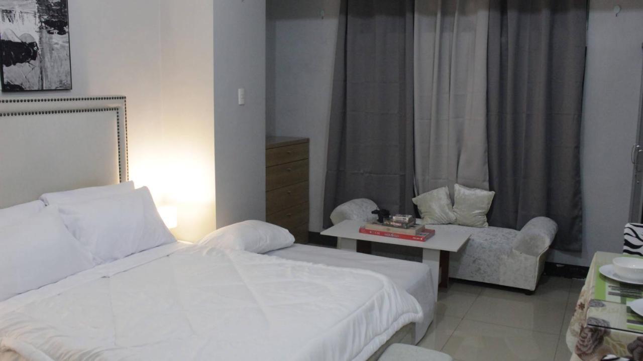 Apartment A2j Executive Studio Near Ali Mall, Sm Cubao *