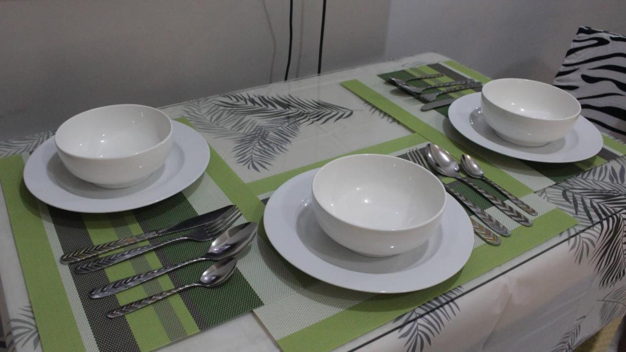 A2j Executive Studio Near Ali Mall, Sm Cubao Apartment Manila
