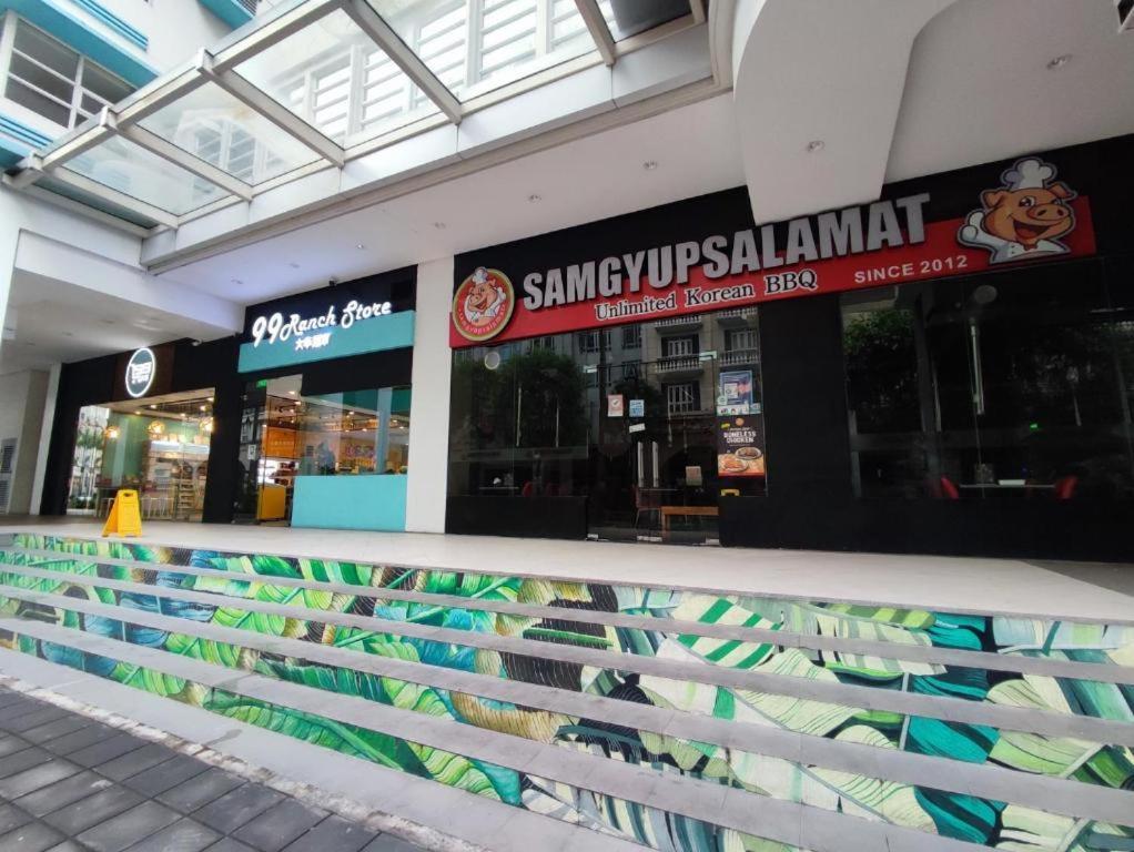 Two Palmtree Newport Boulevard Near Naia 3 Pasay Apartment Manila