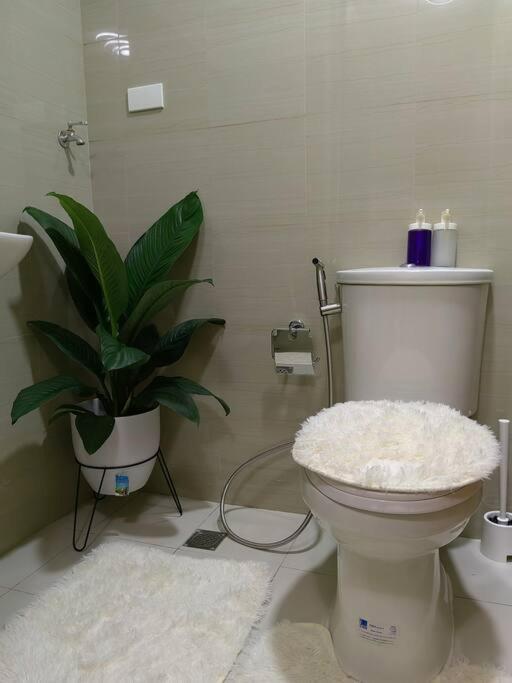 Apartment Happirest By The Bay At Shore2, Mall Of Manila