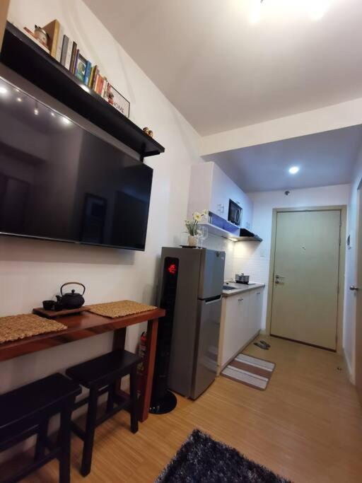 Lot's Pad Nr Bgc * Manila