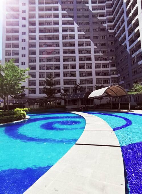Apartment Lot's Pad Nr Bgc *