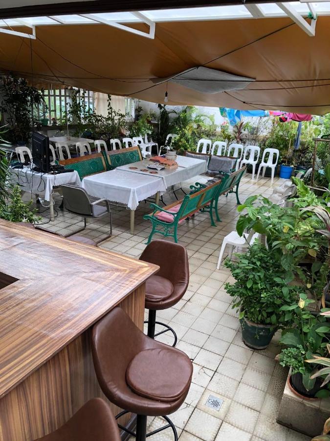 Apartment The Mansion - 20 Pax Luxury Near Airport In Pasay Manila