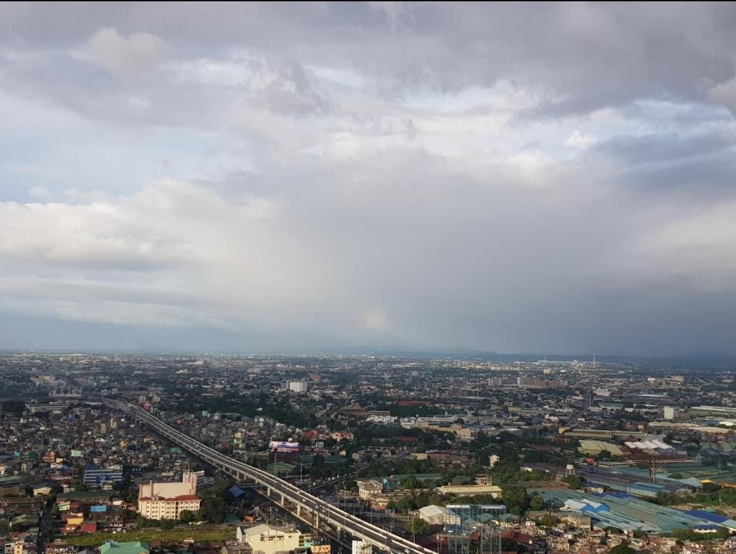 Apartment 1bedroom At The Celandine Near Ayala Mall Cloverleaf - *