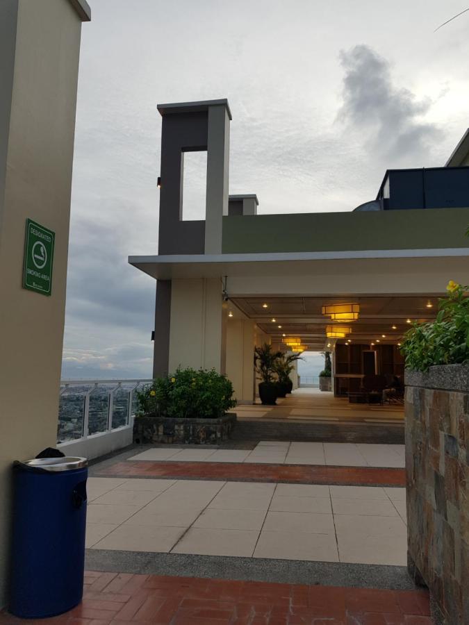 1bedroom At The Celandine Near Ayala Mall Cloverleaf - Apartment