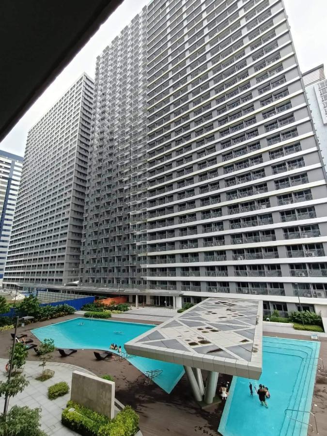 Fame Residences 2 Bedroom Pool View * Manila