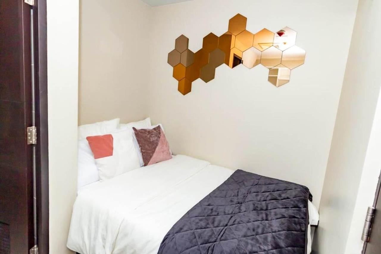 Apartment At Uptown Parksuites Ii Uptown Bgc Manila
