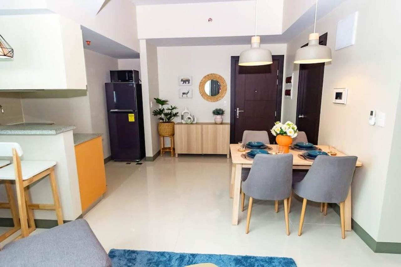 Apartment At Uptown Parksuites Ii Uptown Bgc *